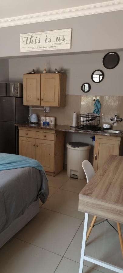 Atterbury Self Catering Studios Pretoria-Noord エクステリア 写真