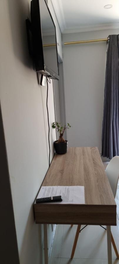 Atterbury Self Catering Studios Pretoria-Noord エクステリア 写真