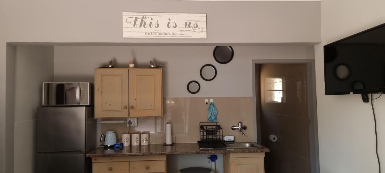 Atterbury Self Catering Studios Pretoria-Noord エクステリア 写真