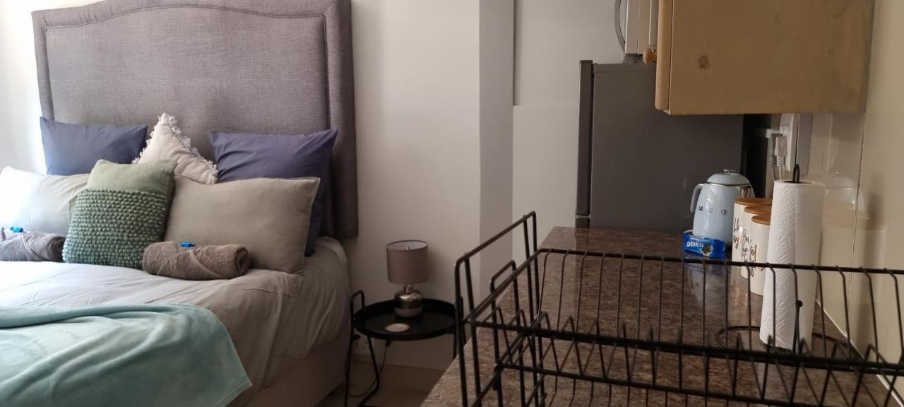 Atterbury Self Catering Studios Pretoria-Noord エクステリア 写真
