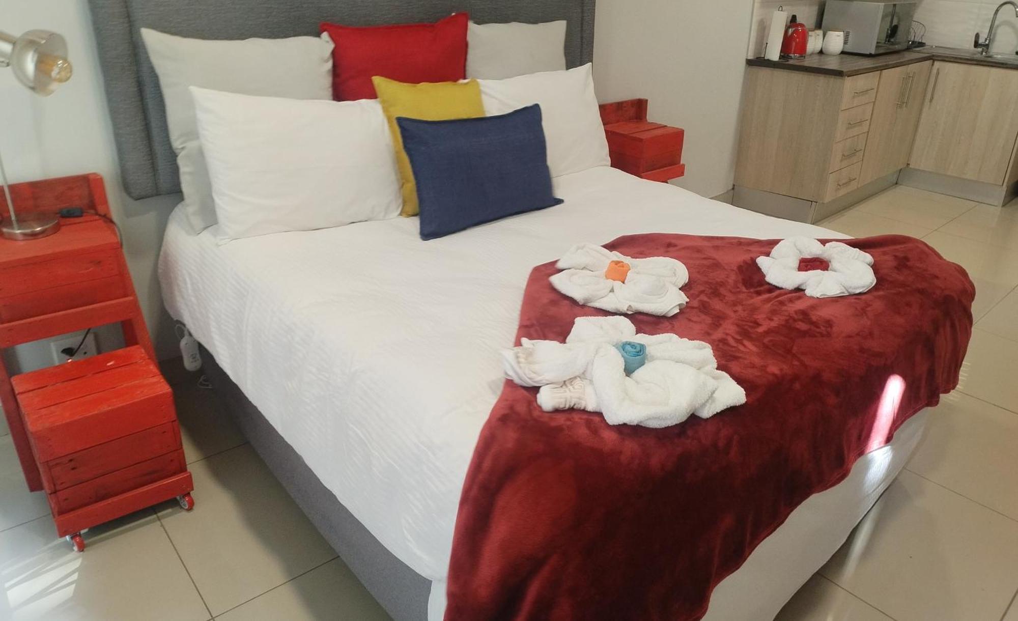 Atterbury Self Catering Studios Pretoria-Noord エクステリア 写真